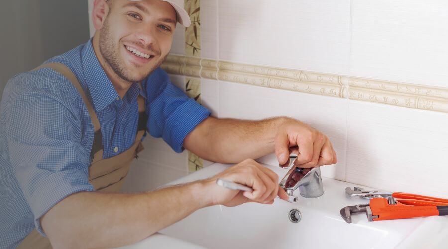 Local water heater installation in La Harpe, IL